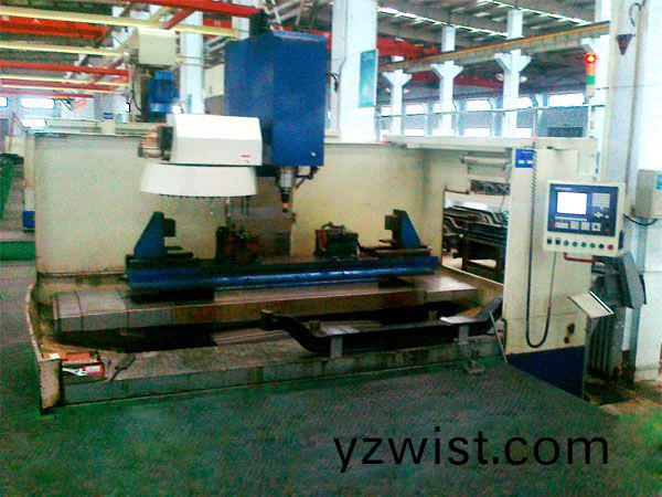 前軸十(shi)孔加工專用立式加工